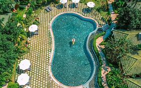 Famiana Green Villa - Complimentary Airport Shuttle